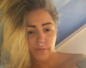 Vampora19777 webcam show 2020-01-03_17-32-00_940