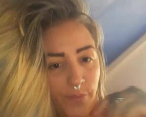 Vampora19777 webcam show 2020-01-03_17-18-38_209