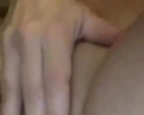 Hot twitter milf sarahj69 rubbing one out