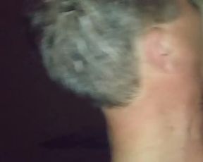 Леша пиздализ отлизывает мне в сауне