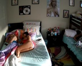 CamSoda voyeurcam-hornyhostel-02 2