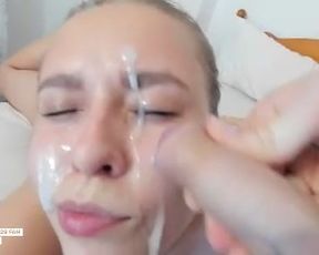 Chaturbate - lilkim28 (2018-08-31)