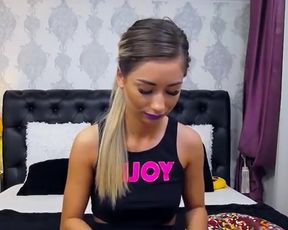 Fit & Fine Ṡʉpɇr Ṣmøkeɍ Ĝîrl Smoking Teaze