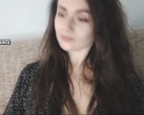 две курици настя с мамкой  чмирят  не плотоспособных