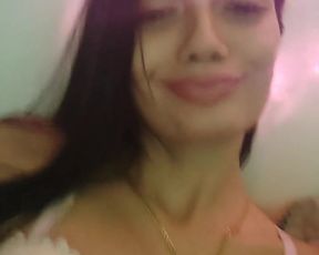 Luni07 webcam show 2020-03-26_23-57-12_011