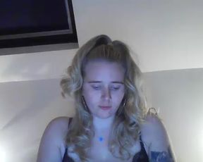 Lizzielou webcam show 2020-03-26_23-04-25_903