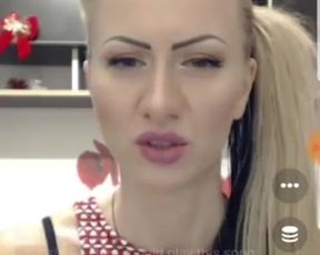 she blow pink dildo so so hot