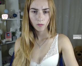 -Molly-Mae- cam show 2020-09-23 17-22-47 598