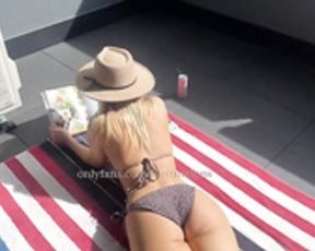 Wettmelons  Onlyfans  "Sex on Balcony" CREAMPIE