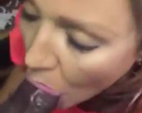 Milf sucking BBC