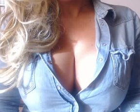 Blowjobjosie webcam recording 2014 September 11_09-11-21